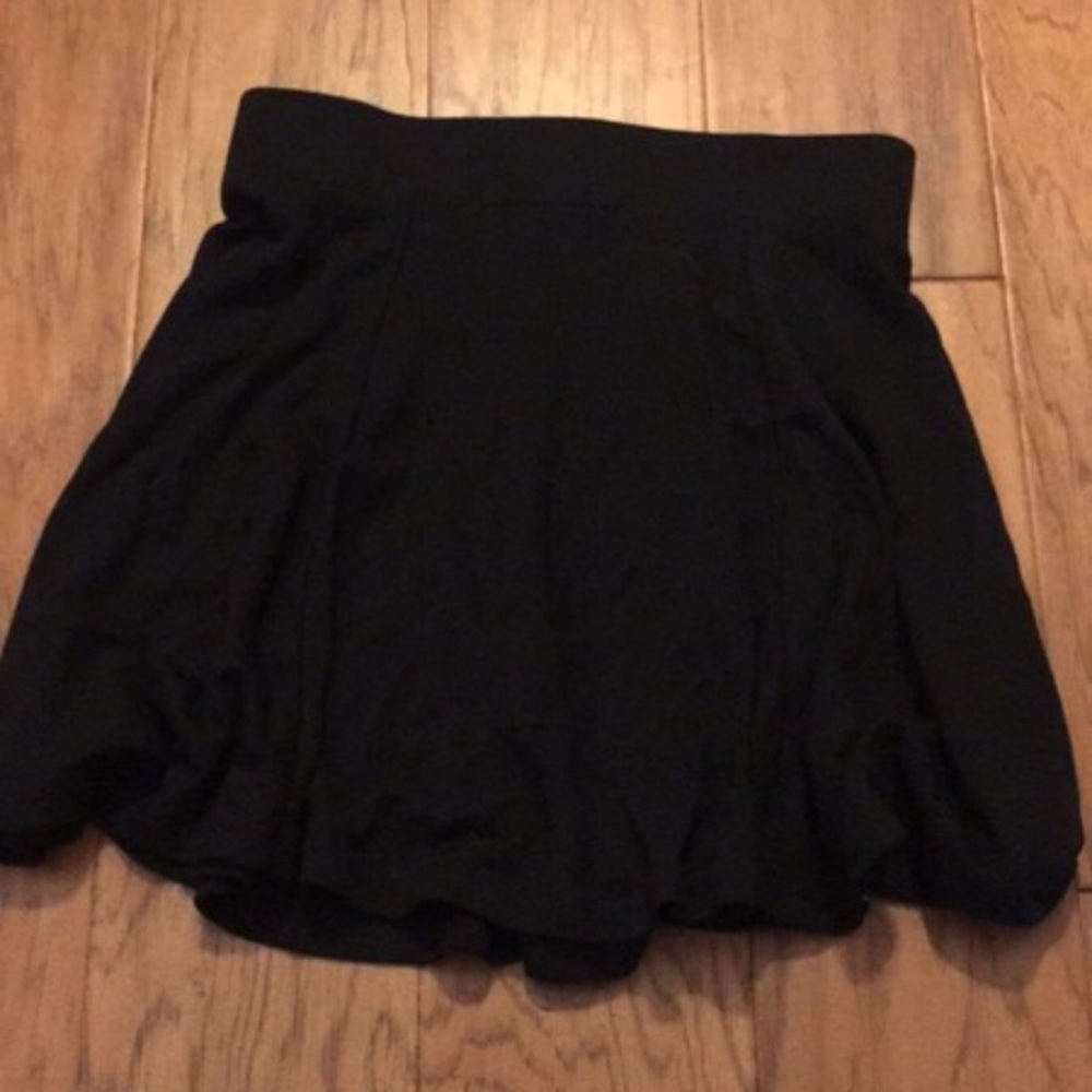 Black skater skirt